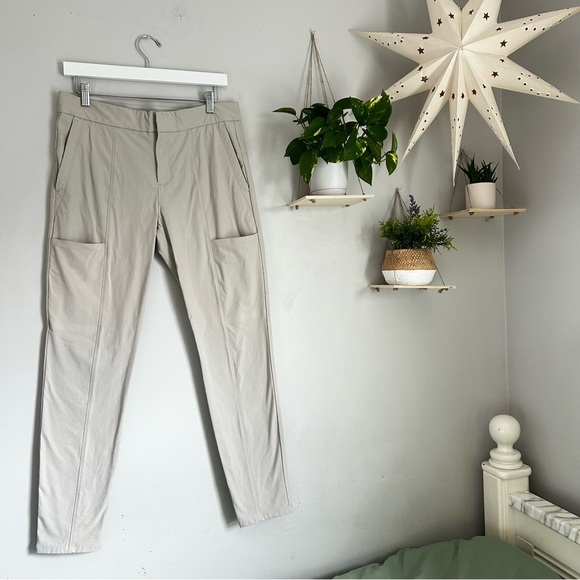 🩷ATHLETA WANDER STASH SKINNY PANT BEIGE TAN NEUTRAL COLOR SIZE 10 TRENDING - Picture 4 of 10